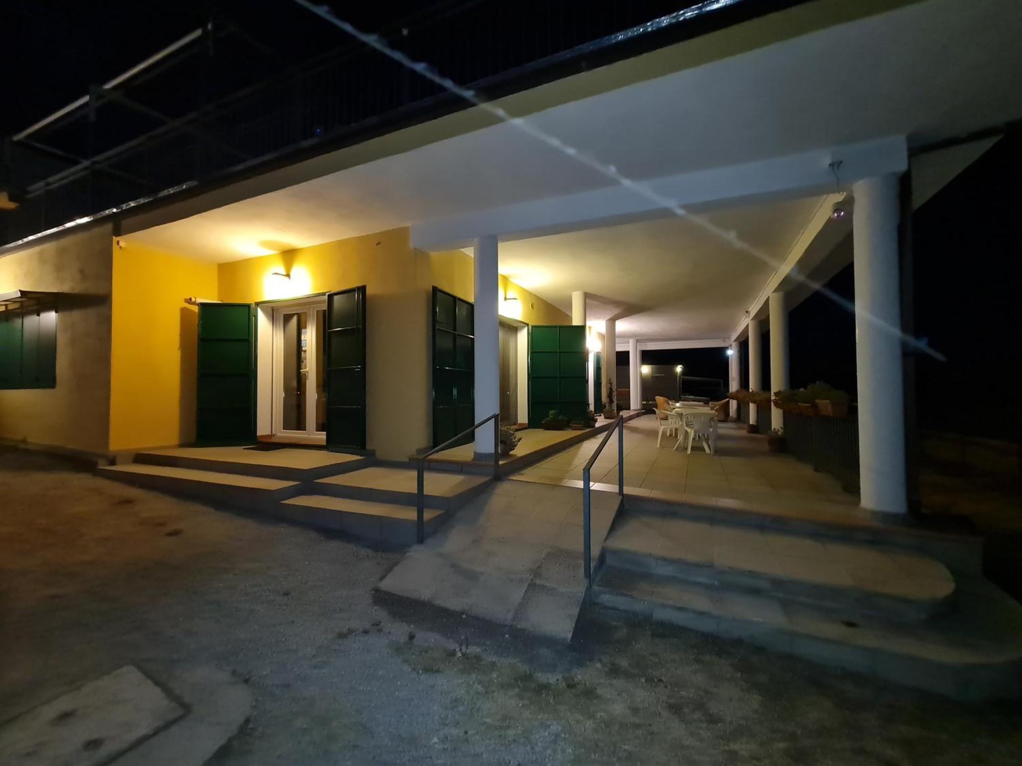 拉佩特罗莎住宿加早餐酒店 Frascineto 外观 照片